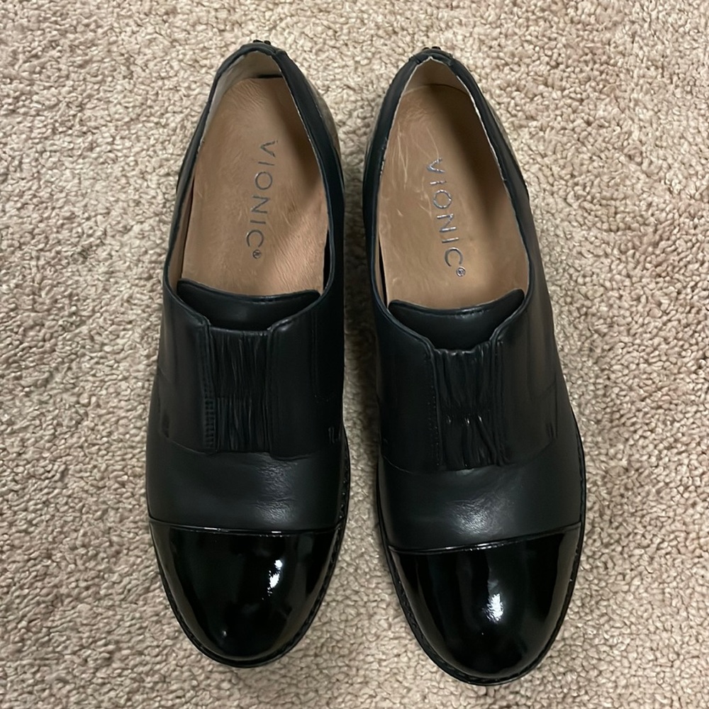 Vionic loafers